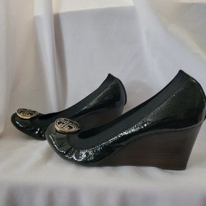 Tory Burch Caroline Wedges Black patent Size 9